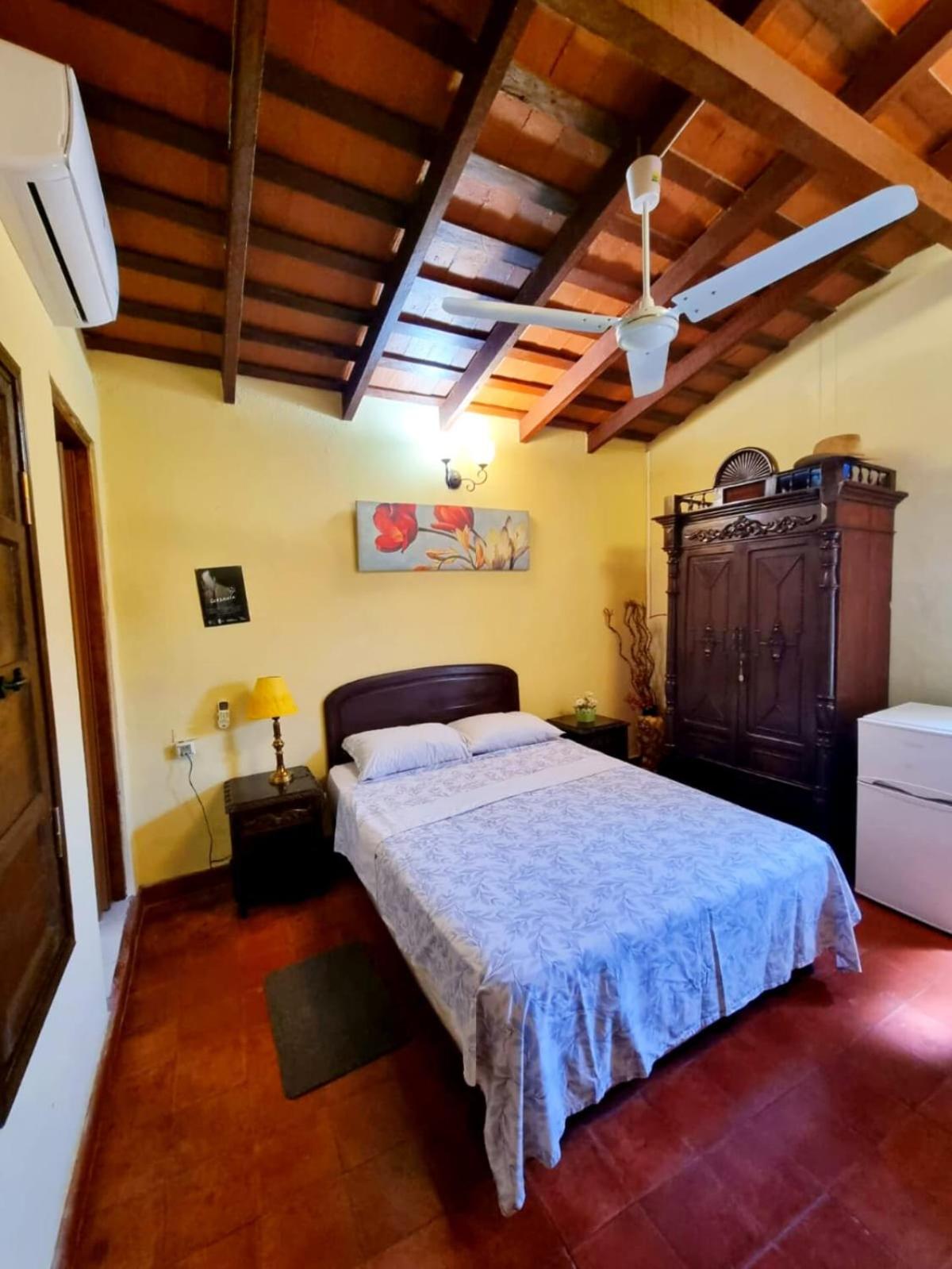 Mi Lugar Vintage Hostal - Calor De Hogar! Asunción Eksteriør billede