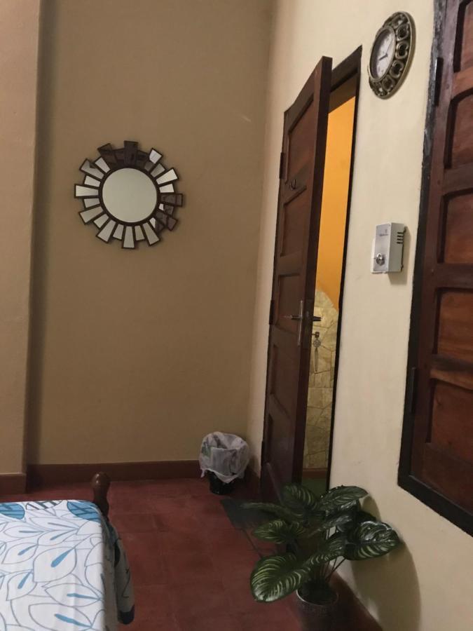 Mi Lugar Vintage Hostal - Calor De Hogar! Asunción Eksteriør billede